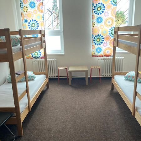 Hostel Praha Ladvi Bagian luar foto
